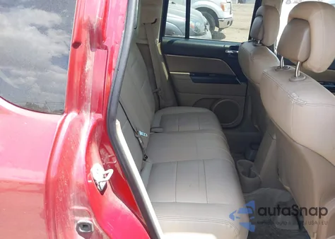 2011 Jeep Compass z USA, uszkodzony, nr VIN 1J4NT4FAXBD193042